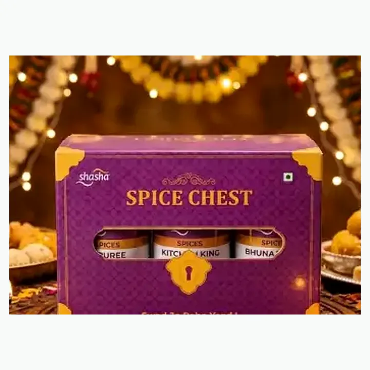 The Royal Spice Chest detail