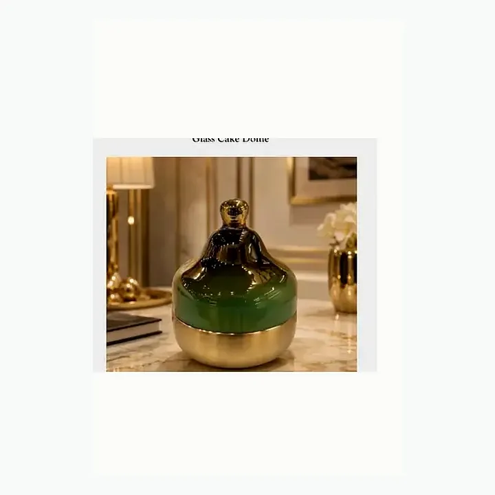 #6430 6x6x8 @499 Glass Cake Dome #6429 11x11x10 @1150 Glass Cake Dome detail
