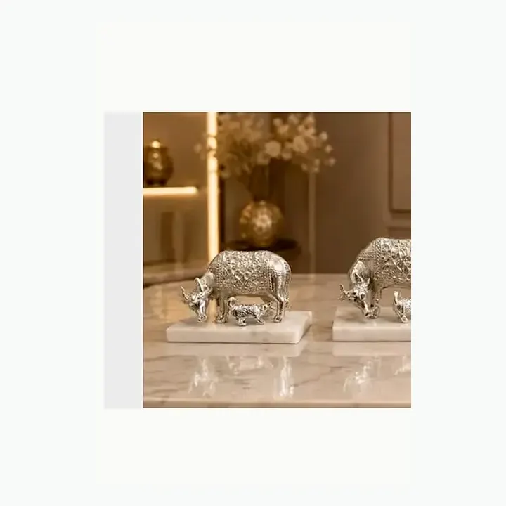 Crystal Kamadhenu Cow Sculptures detail