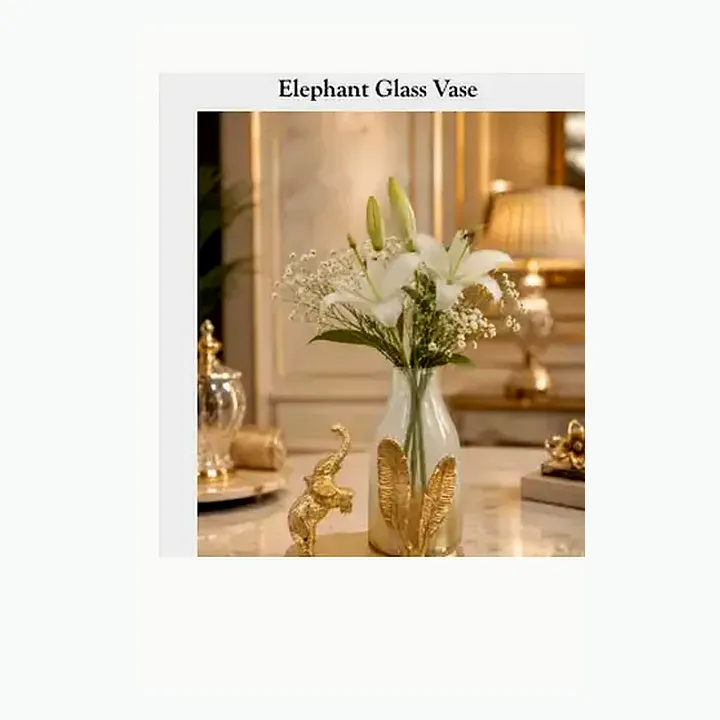 #6318 5.4x3x6 @550 Elephant Glass Vase #6318 A 5.4x3x6 @550 Elephant Glass Vase alternate view