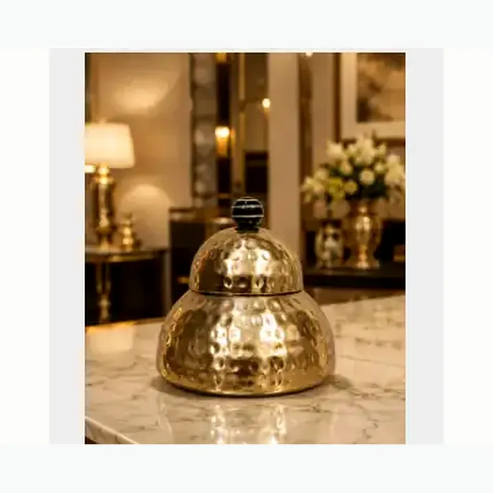 Désigner Hammered Jar With Resin Ball Knob