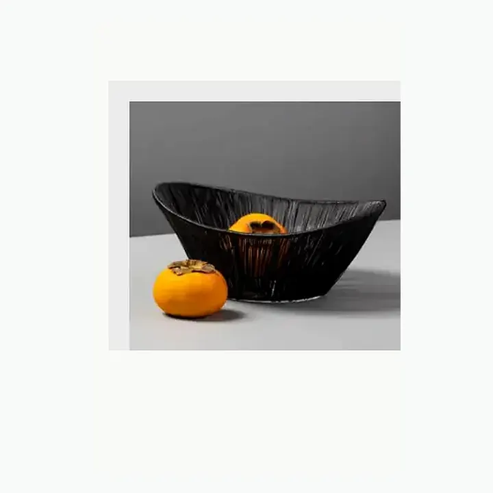 #5841 12x8x4 @340 Décor Metal Basket #5842 8x6x4 @199 Décor Metal Basket alternate view