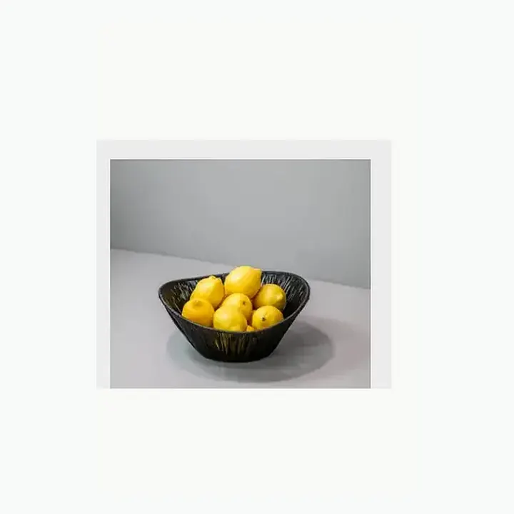 #5841 12x8x4 @340 Décor Metal Basket #5842 8x6x4 @199 Décor Metal Basket detail