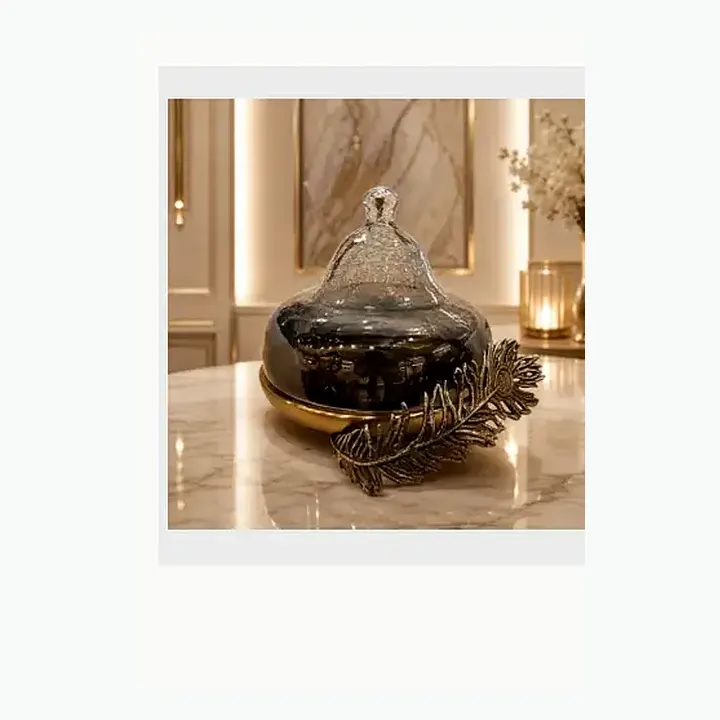 #6414 11x11x10 @1600 Feather Glass Cake Dome alternate view