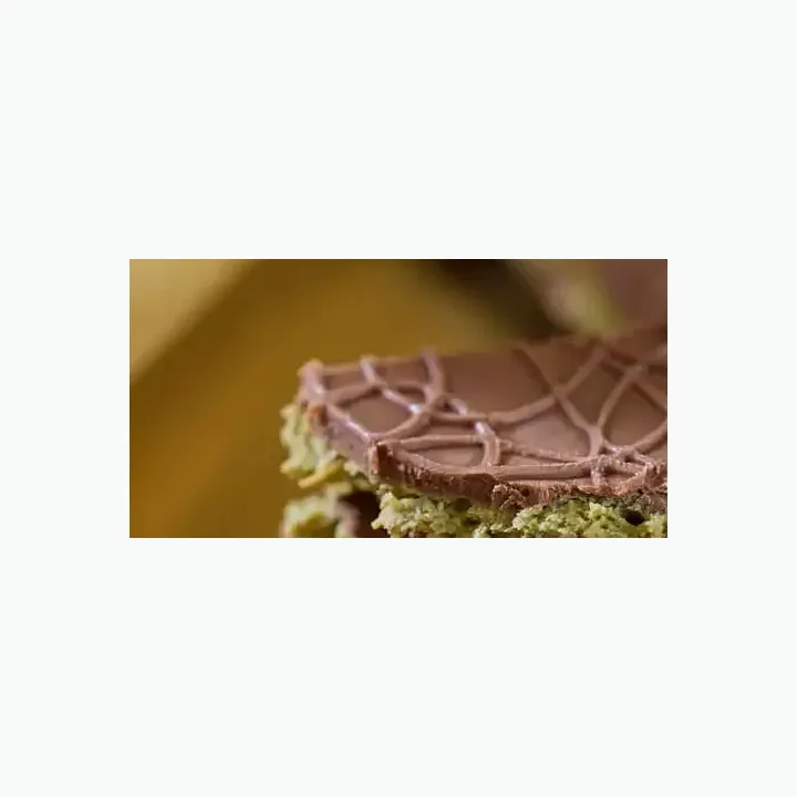 Layers of crunch, layers of joy. detail