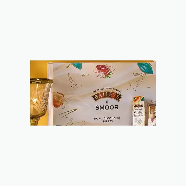 The Baileys X Smoor Hamper detail