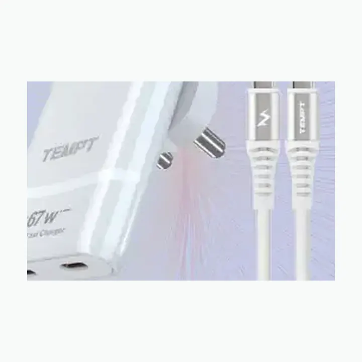 ELITE TRAVEL X SLIM 67W GaN³ Charger alternate view