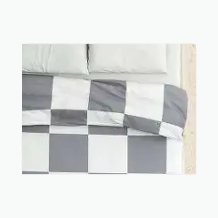 Classic Corner Double Bed Quilt alternate view