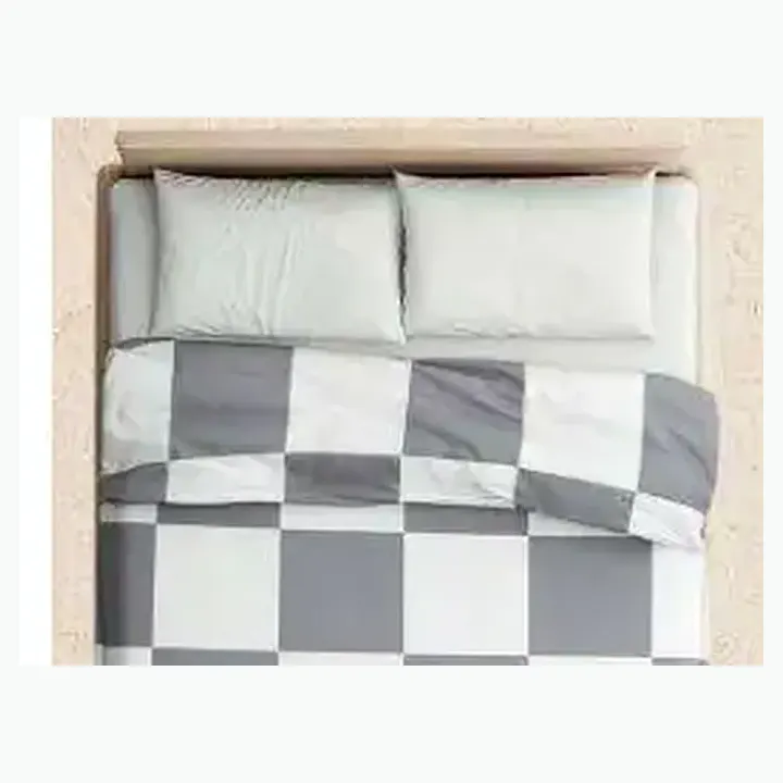Classic Corner Double Bed Quilt detail