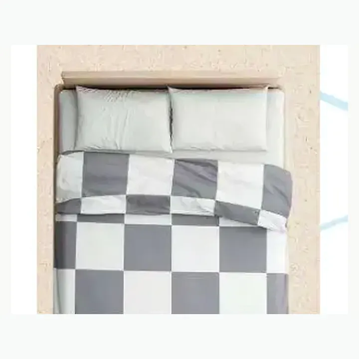 Classic Corner Double Bed Quilt